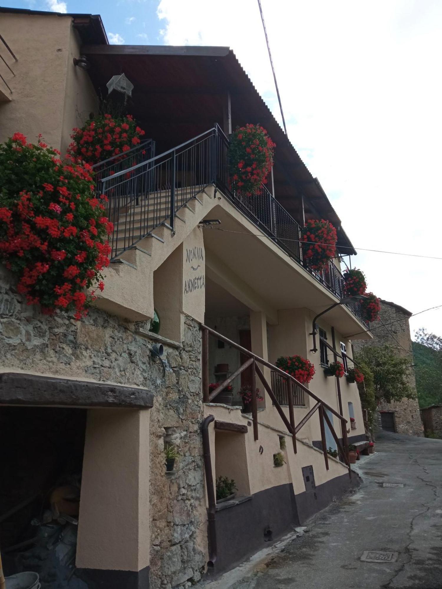 Agriturismo U'Spigu Nonna Annetta Nasino Экстерьер фото